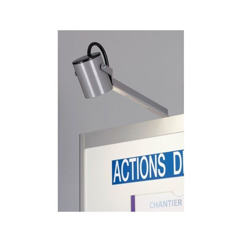 120213 : Eclairage spot LED orientable 220V avec fil de liaison L 2.5 m