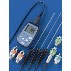 Le HD2304.0 est un instrument portatif à deux entrées avec écran LCD de grande dimension