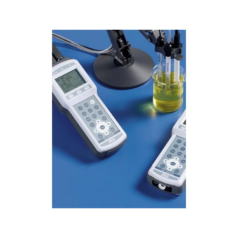 INSTRUMENT MULTIPARAMETRES : PH - CONDUCTIBILITE - OXYGENE DISSOUS - TEMPERATURE