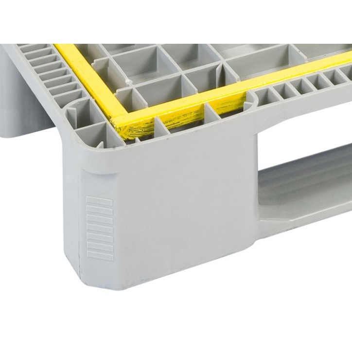 PALETTE EUROPÉENNE HYGIÉNIQUE RENFORCÉE À 3 SEMELLES.